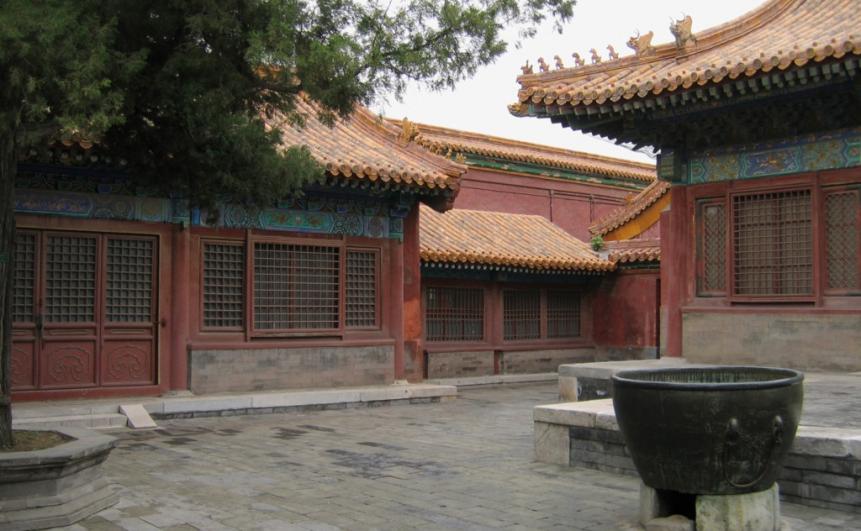 Обстановка традиционного китайского жилища на севере Китая